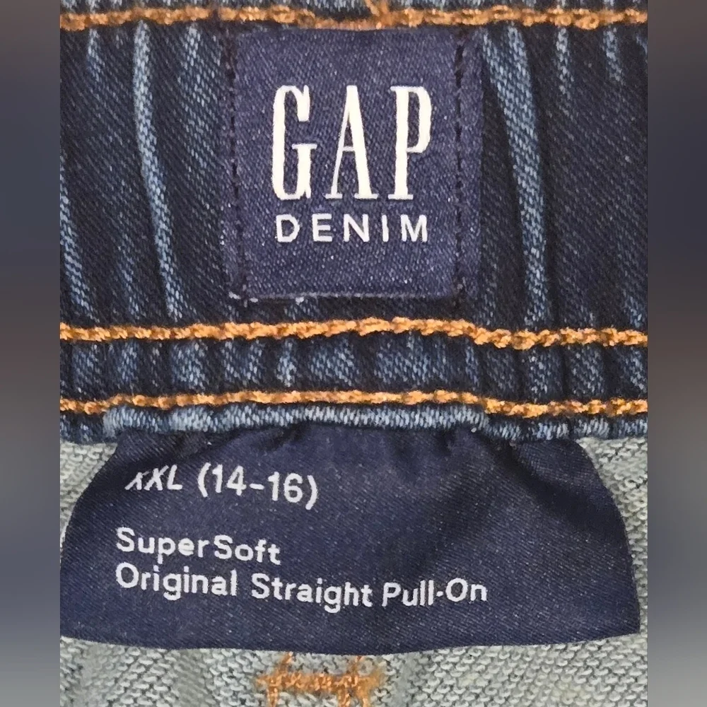 NWOT GAP Blue Jeans